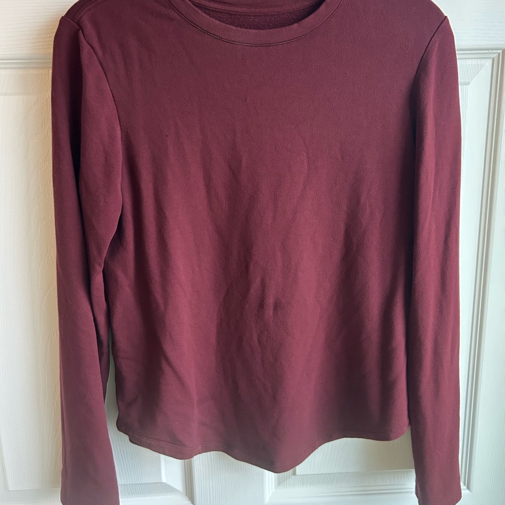 Lululemon Long Sleeve Shirt in Burgundy Bay